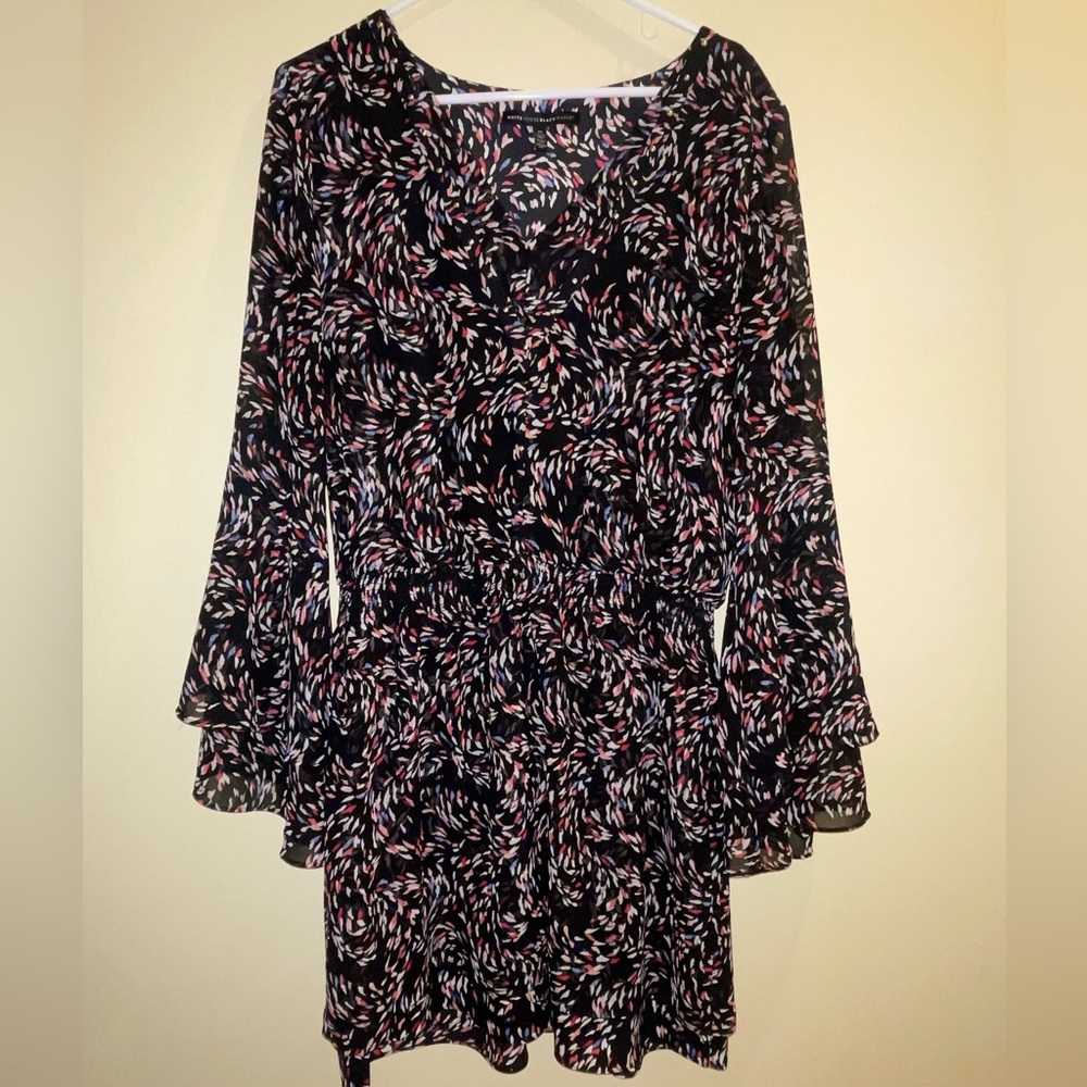 White House Black Market Scattered Print Boho Dress Size 14 Bell Sleeve Layered.